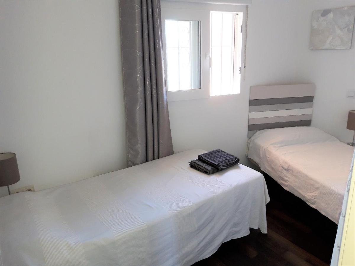 Atico Centrico, 50M De La Playa, Vista Al Mar, Wifi Fibra, Gran Terraza Apartment Calpe Bagian luar foto